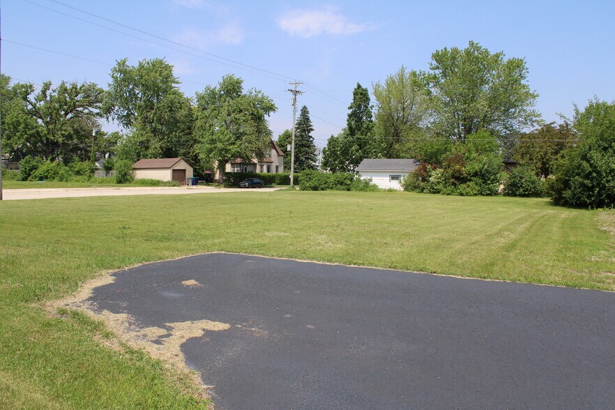 More Photos Of 432 Prospect Ave, North Fond Du Lac Freestanding For Sale