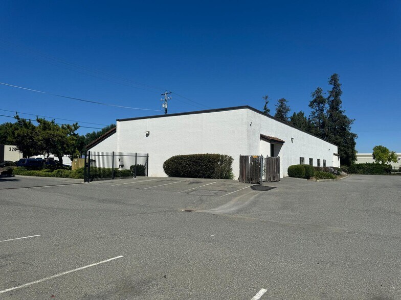 More Photos Of 1868-1872 Stone Ave, San Jose Manufacturing For Lease