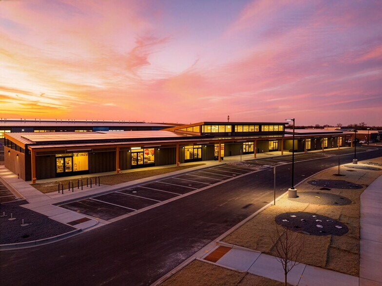More Photos Of 301-357 W 65th St, Loveland Warehouse For Lease
