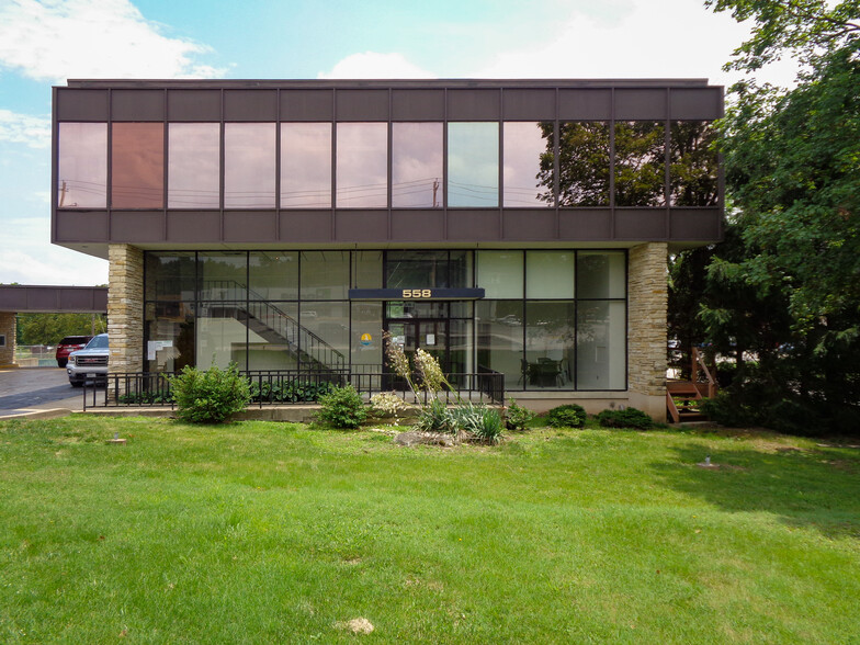 Primary Photo Of 558 Gravois Rd, Fenton Office For Lease