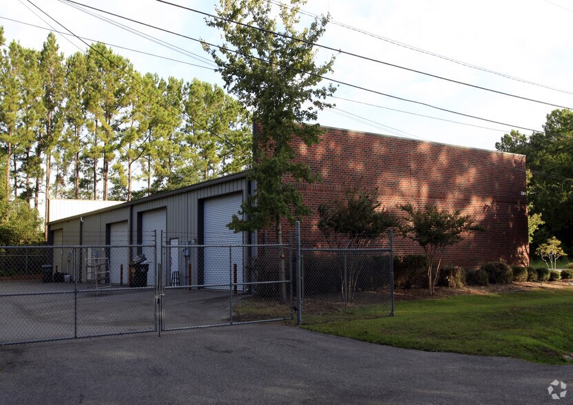 More Photos Of 3204 Heaton Dr, Ladson Light Distribution For Lease