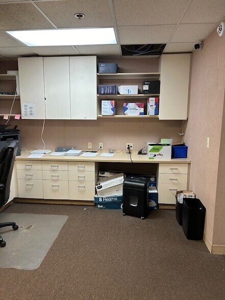 More Photos Of 140 Strollings Ave, Logan Office For Sale