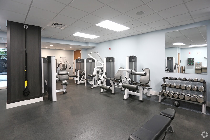 More Photos Of 101 S Elm St, Greensboro Office For Lease