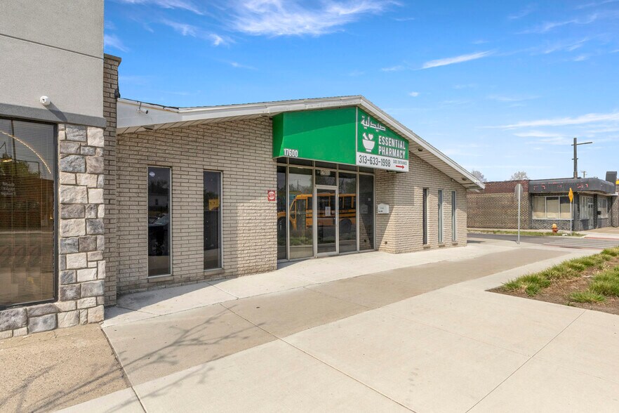 More Photos Of 17600 W Warren Ave, Detroit Office For Lease