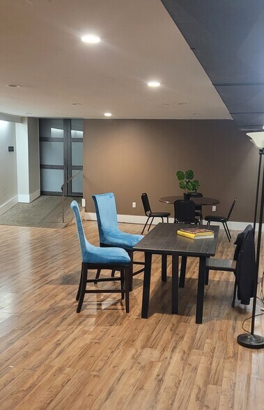 More Photos Of 14 E Patrick St, Frederick Storefront Retail Office For Sale