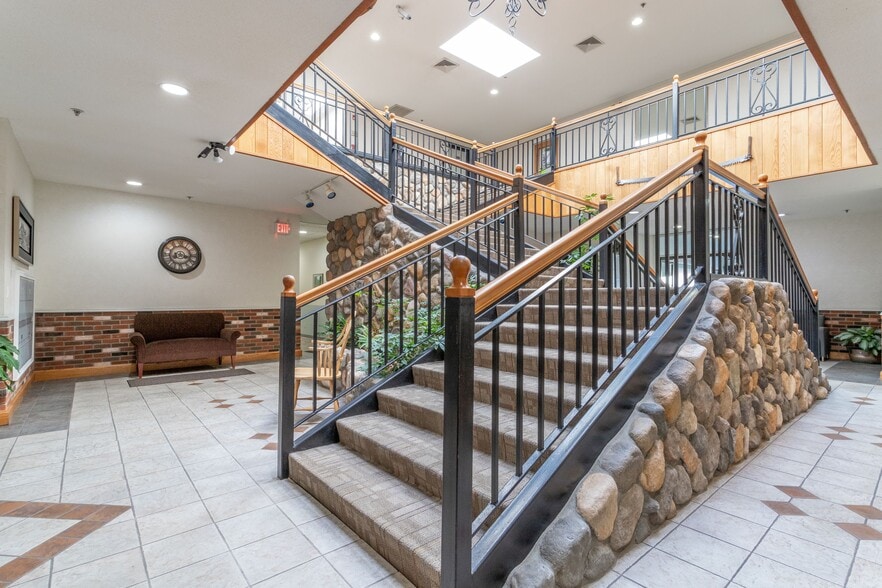 More Photos Of 225-243 King St, Northampton Unknown For Lease