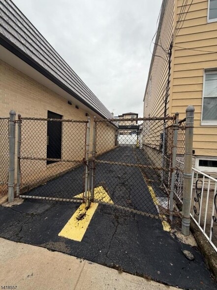 More Photos Of 349 John St, East Newark Office For Sale