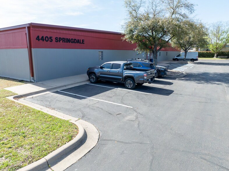 Primary Photo Of 4405 Springdale Rd, Austin Light Manufacturing For Lease
