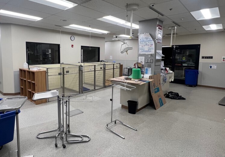 More Photos Of 825 E White Spruce Blvd, Henrietta Veterinarian Kennel For Lease