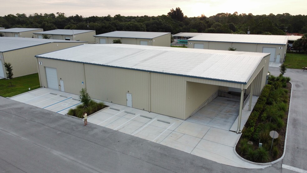 More Photos Of 5265 45th St, Vero Beach Unknown For Lease
