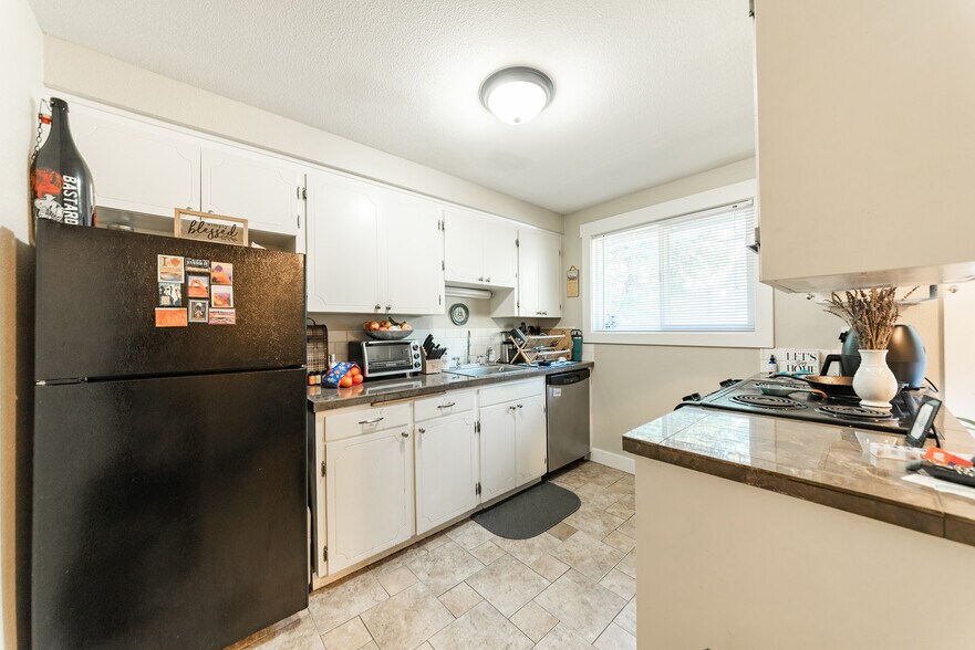 More Photos Of 3240-3320 NE 8th St, Gresham Apartments For Sale