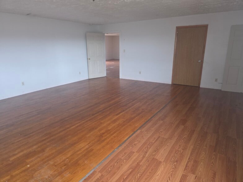 More Photos Of 822 Main St, Jamestown Freestanding For Sale