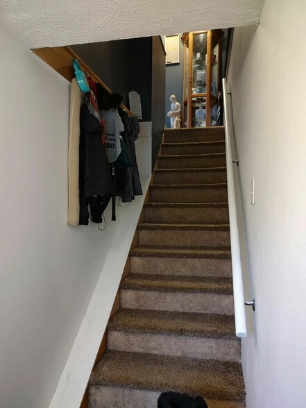 More Photos Of 3177 Seneca Tpke, Canastota Restaurant For Sale