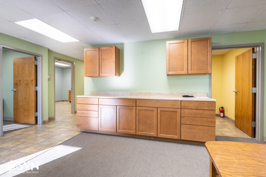 More Photos Of 111 Capital Ct, Nicholasville Industrial For Sale