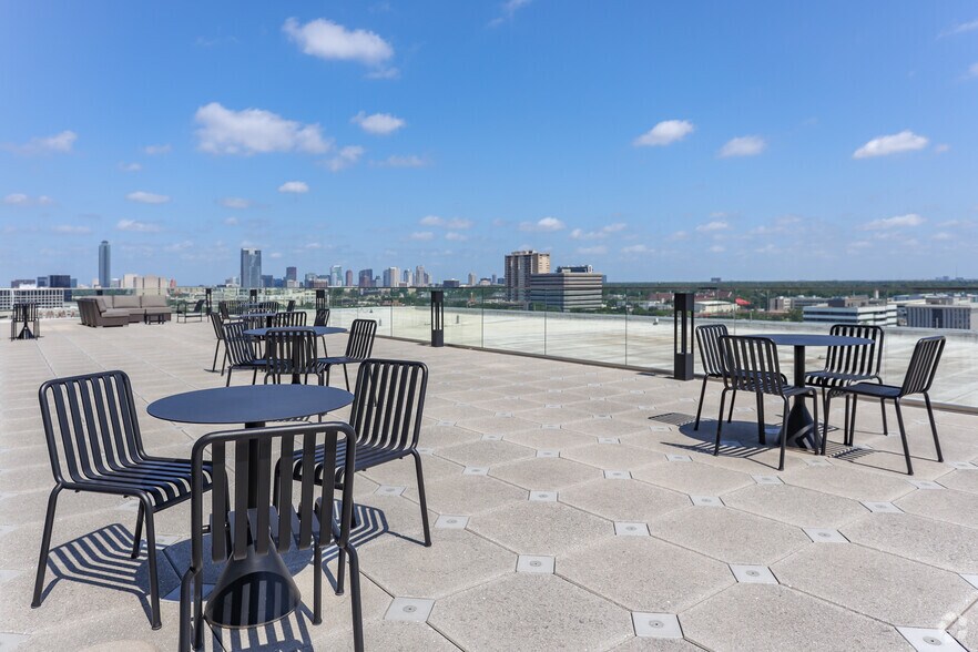 More Photos Of 2925 Richmond Ave, Houston Coworking Space