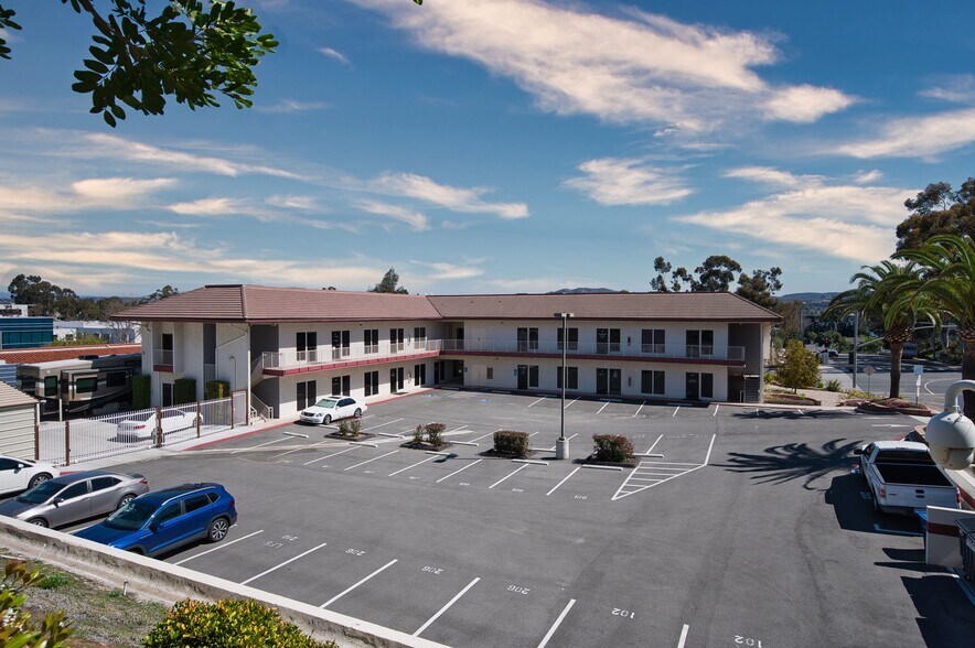 More Photos Of 5402 Ruffin Rd, San Diego Office For Lease