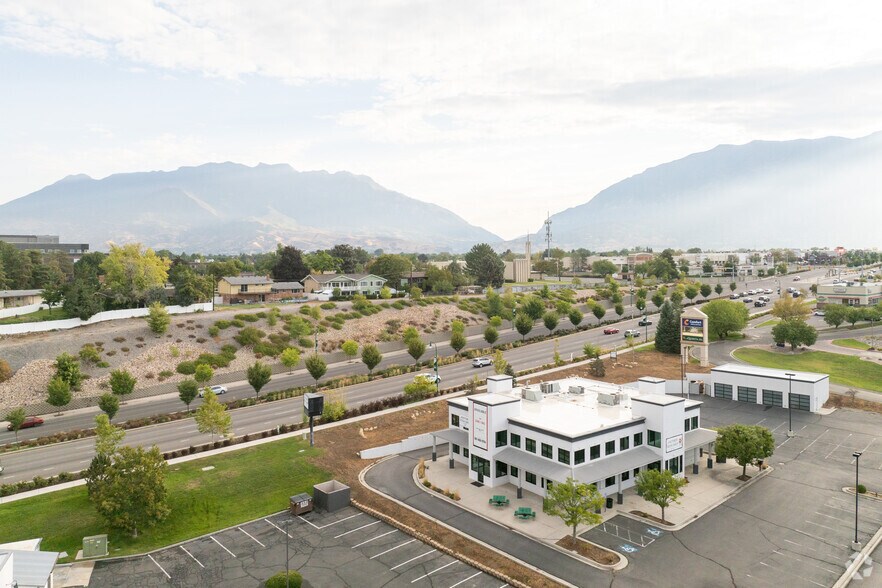 More Photos Of 495 W University Pky, Orem Storefront Retail Office For Lease