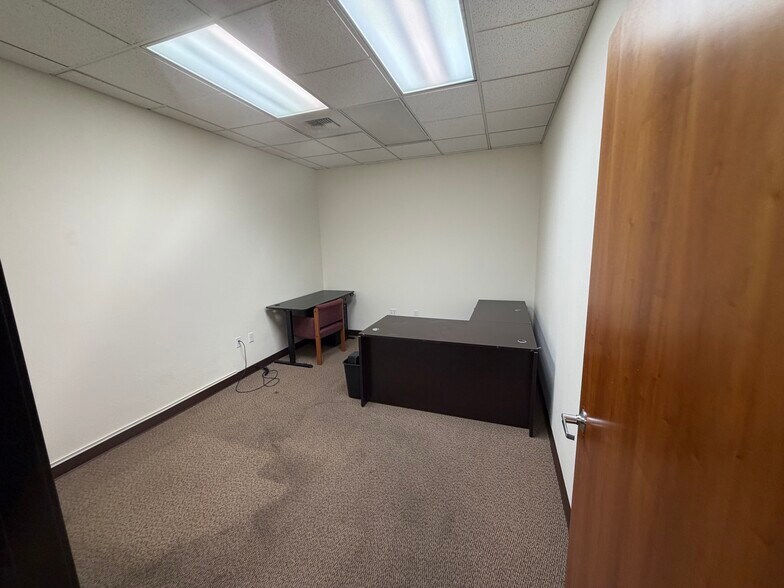 More Photos Of 3225 Monier Cir, Rancho Cordova Flex For Lease