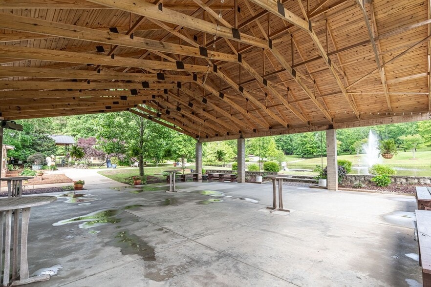 More Photos Of 1530 Buck Hill Rd, Ridgeway Industrial For Sale