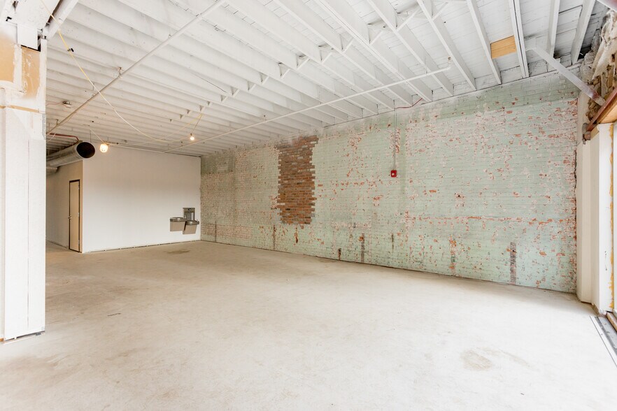 More Photos Of 220 W Congress St, Detroit Office For Lease