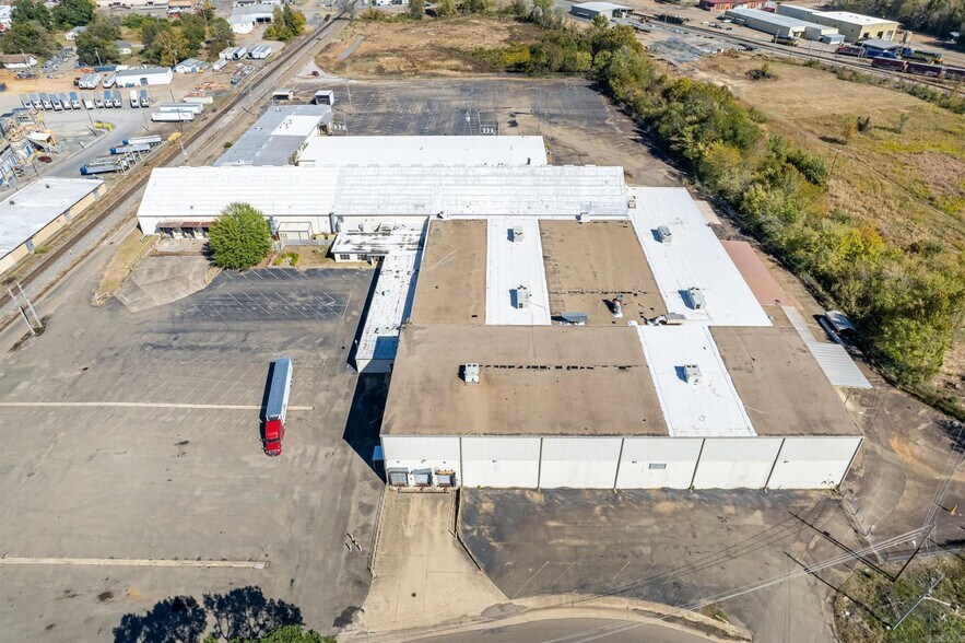 More Photos Of 103 Red Bridge Rd, De Queen Warehouse For Sale