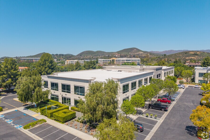 More Photos Of 31111 Agoura Rd, Westlake Village Medical For Lease