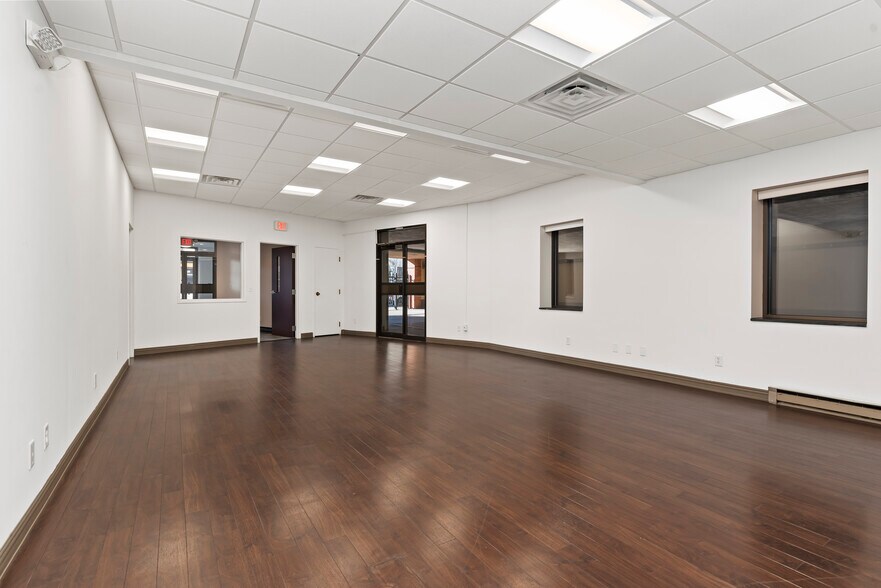 More Photos Of 403-405 N 2nd St, Harrisburg Office For Sale