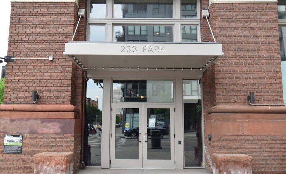 More Photos Of 233 Park Ave, Minneapolis Storefront Retail Office For Lease