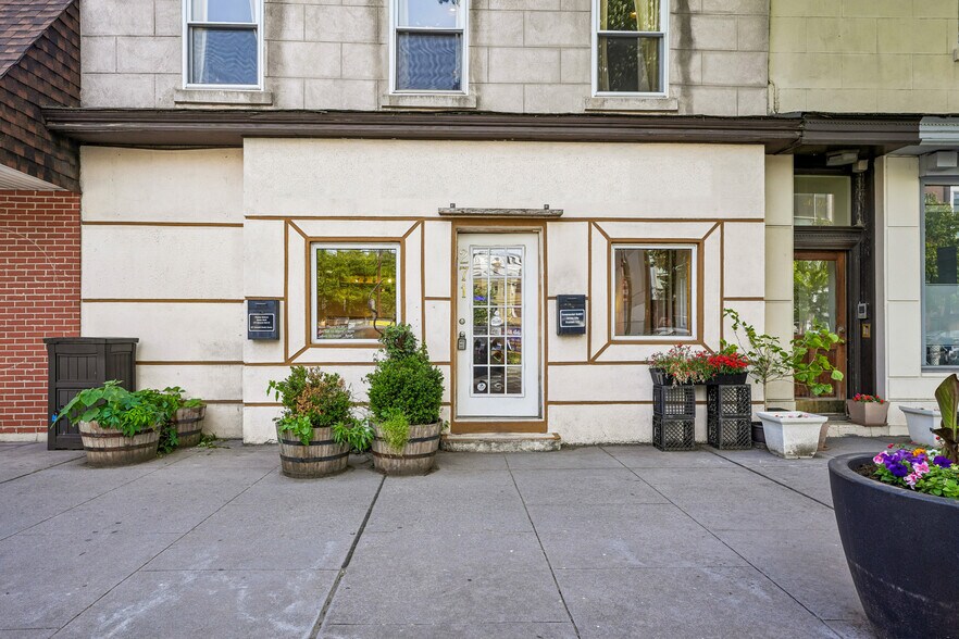 More Photos Of 271 Newark Ave, Jersey City Storefront Retail Residential For Sale