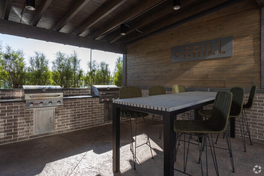 More Photos Of 200 Jr Achievement Dr, Elkhart Apartments For Lease