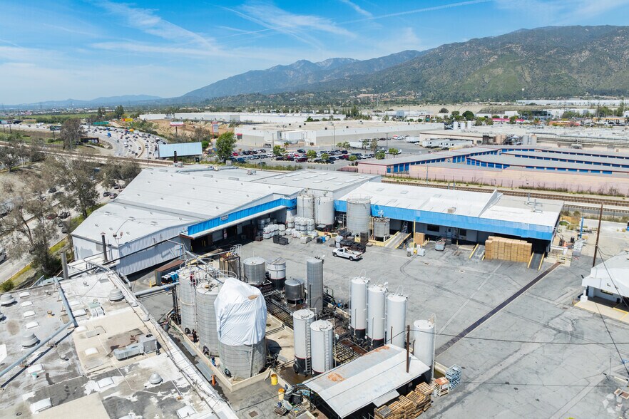 More Photos Of 1061 W 5th St, Azusa Warehouse For Sale