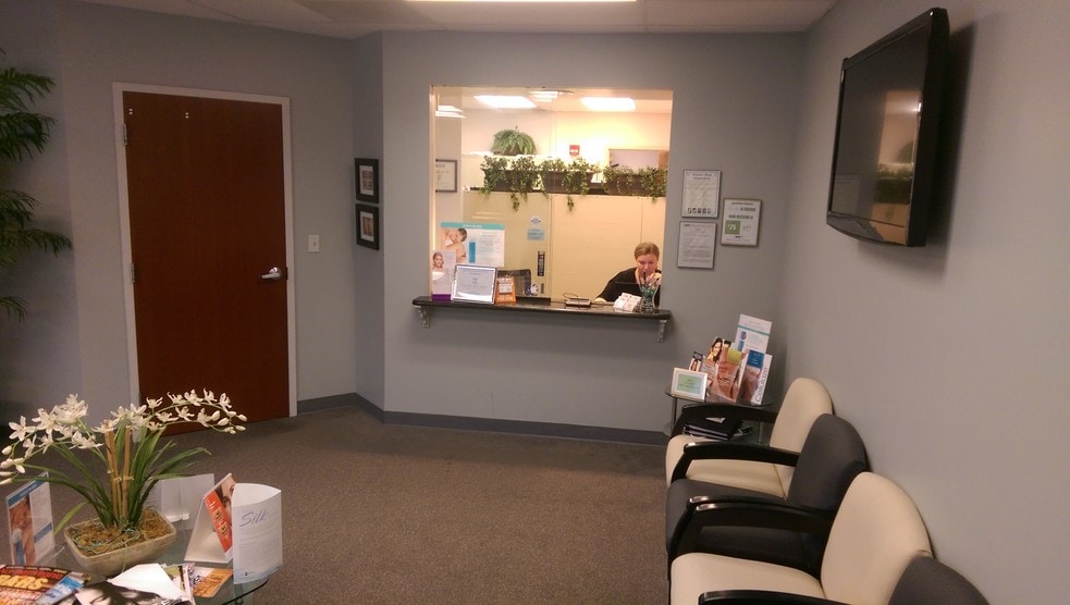 More Photos Of 1860 Town Center Dr, Reston Medical For Sale