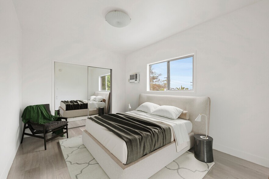 More Photos Of 200 N Rampart Blvd, Los Angeles Apartments For Sale