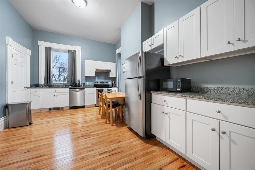 More Photos Of 72 3rd St, Bangor Apartments For Sale