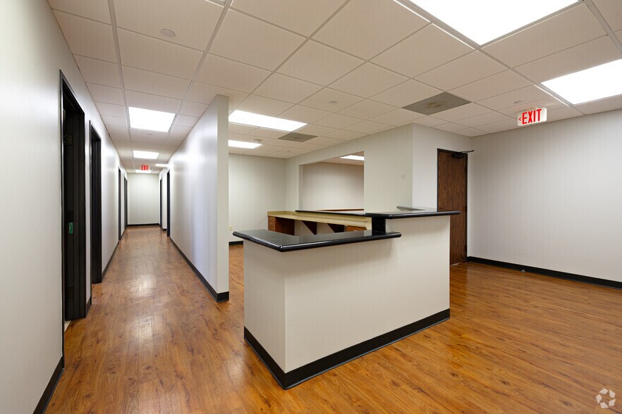 More Photos Of 1315 St Joseph Pky, Houston Medical For Sale