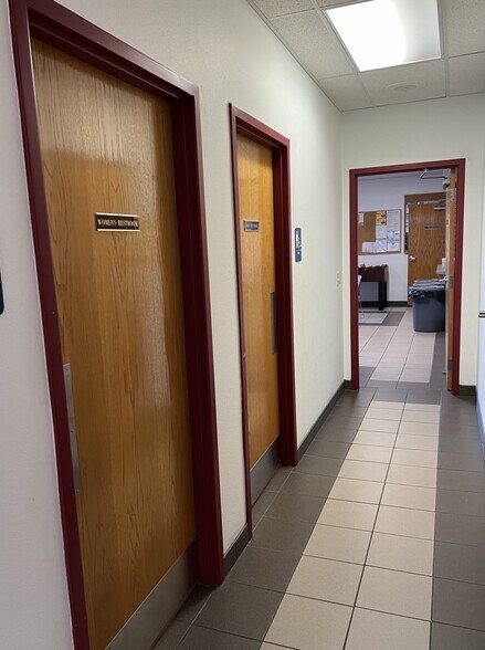More Photos Of N2930 22 State Rd, Wautoma Office For Sale
