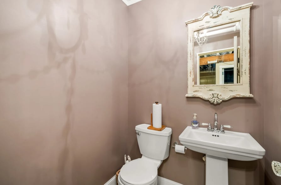 More Photos Of 2232-2242 Carter Ave, Saint Paul Unknown For Lease