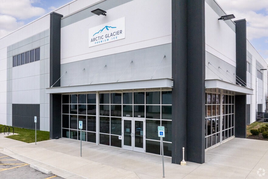 More Photos Of 9501 NE Parvin Rd, Kansas City Unknown For Lease
