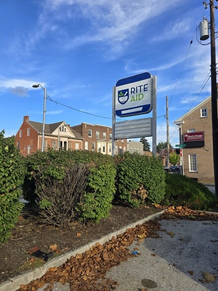 More Photos Of 43 Baltimore St, Hanover Drugstore For Lease