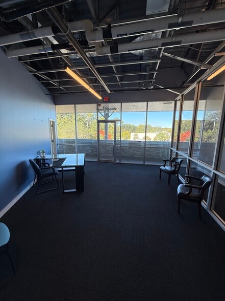 More Photos Of 1350 Market St, Tallahassee Freestanding For Lease
