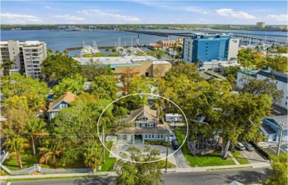 More Photos Of 1322 3rd Ave W, Bradenton Office Residential For Sale