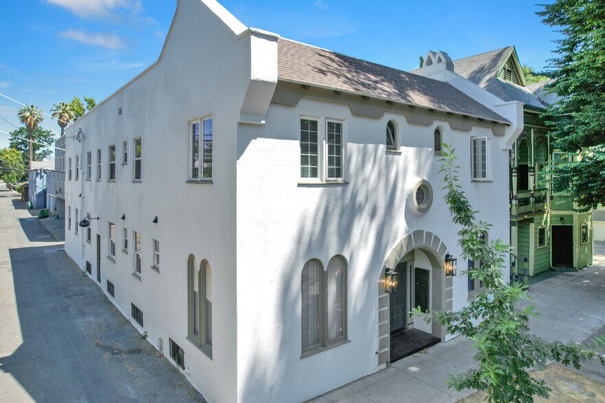 More Photos Of 1517 17th St, Sacramento Apartments For Sale