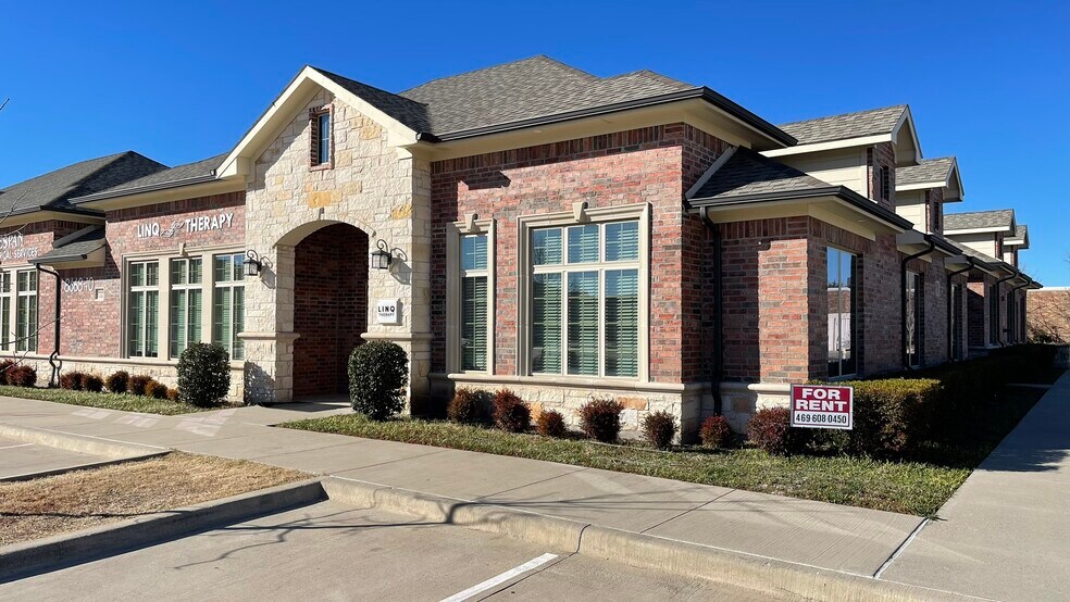 More Photos Of 8668 John Hickman Pky, Frisco Medical For Sale