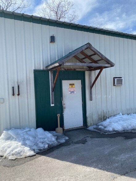 More Photos Of 24 Foundry Ave, Meredith Warehouse For Sale