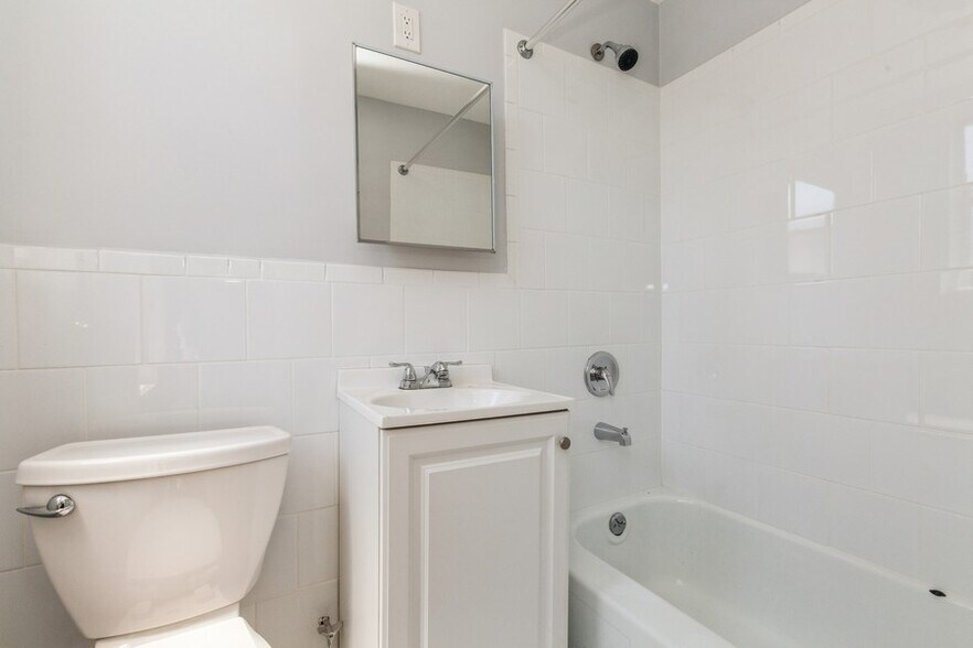 More Photos Of 4132 53rd St, Woodside Apartments For Sale