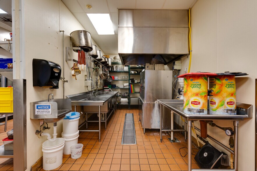 More Photos Of 8205 W Broad St, Richmond Land For Sale