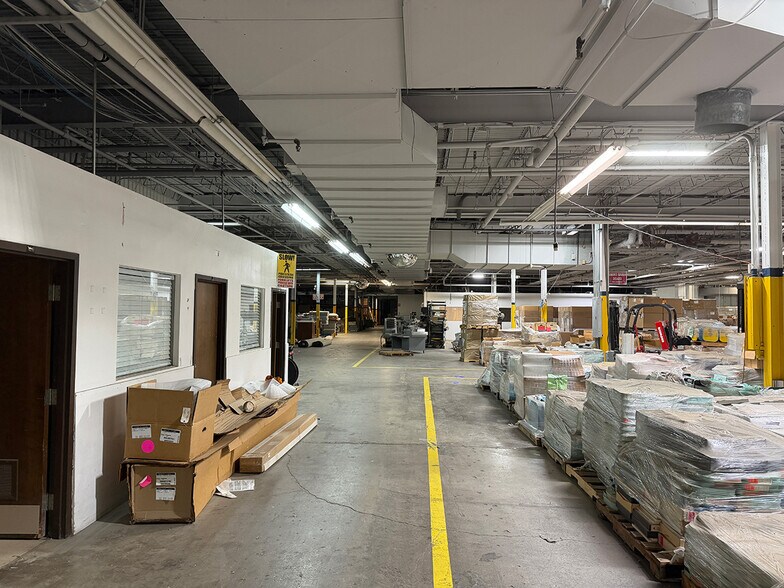More Photos Of 6201 E 43rd St, Tulsa Manufacturing For Lease