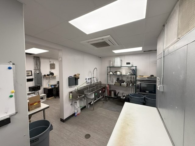 More Photos Of 1300 Savannah Hwy, Charleston Restaurant For Lease