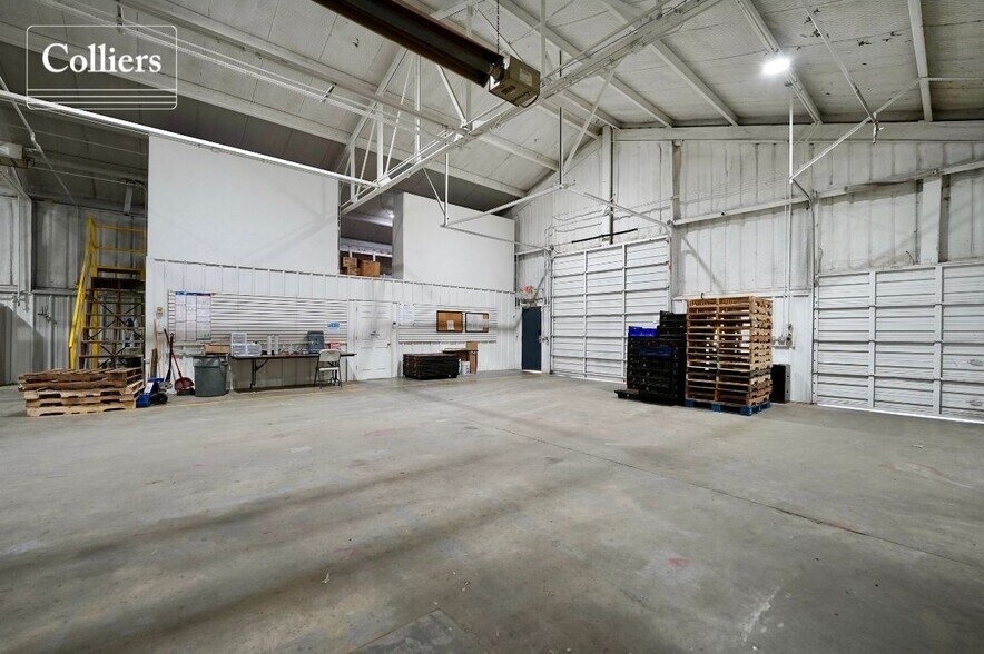 More Photos Of 2660 Progressive Pl, Springdale Industrial For Sale