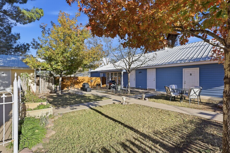 More Photos Of 201 N State St, Fort Davis Hotel For Sale